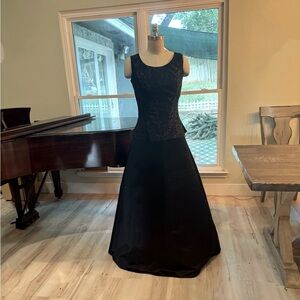 Elegant Black Evening Gown